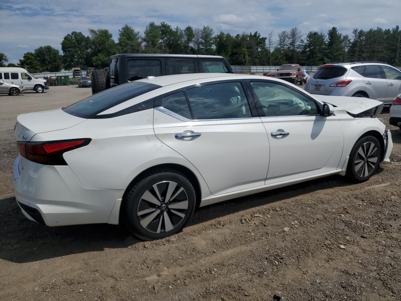 2019 Nissan Altima Sv - Фото 3