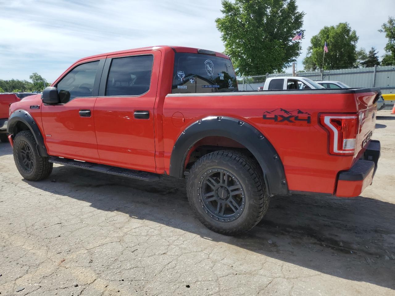 2016 Ford F150 Supercrew - Фото 2