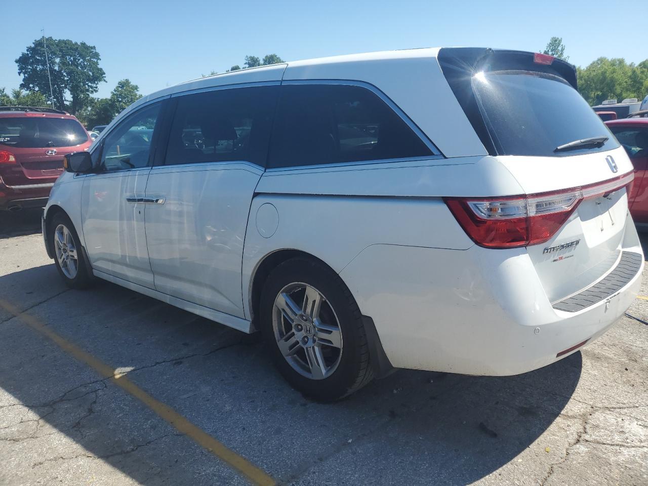 2011 Honda Odyssey Touring - Фото 2