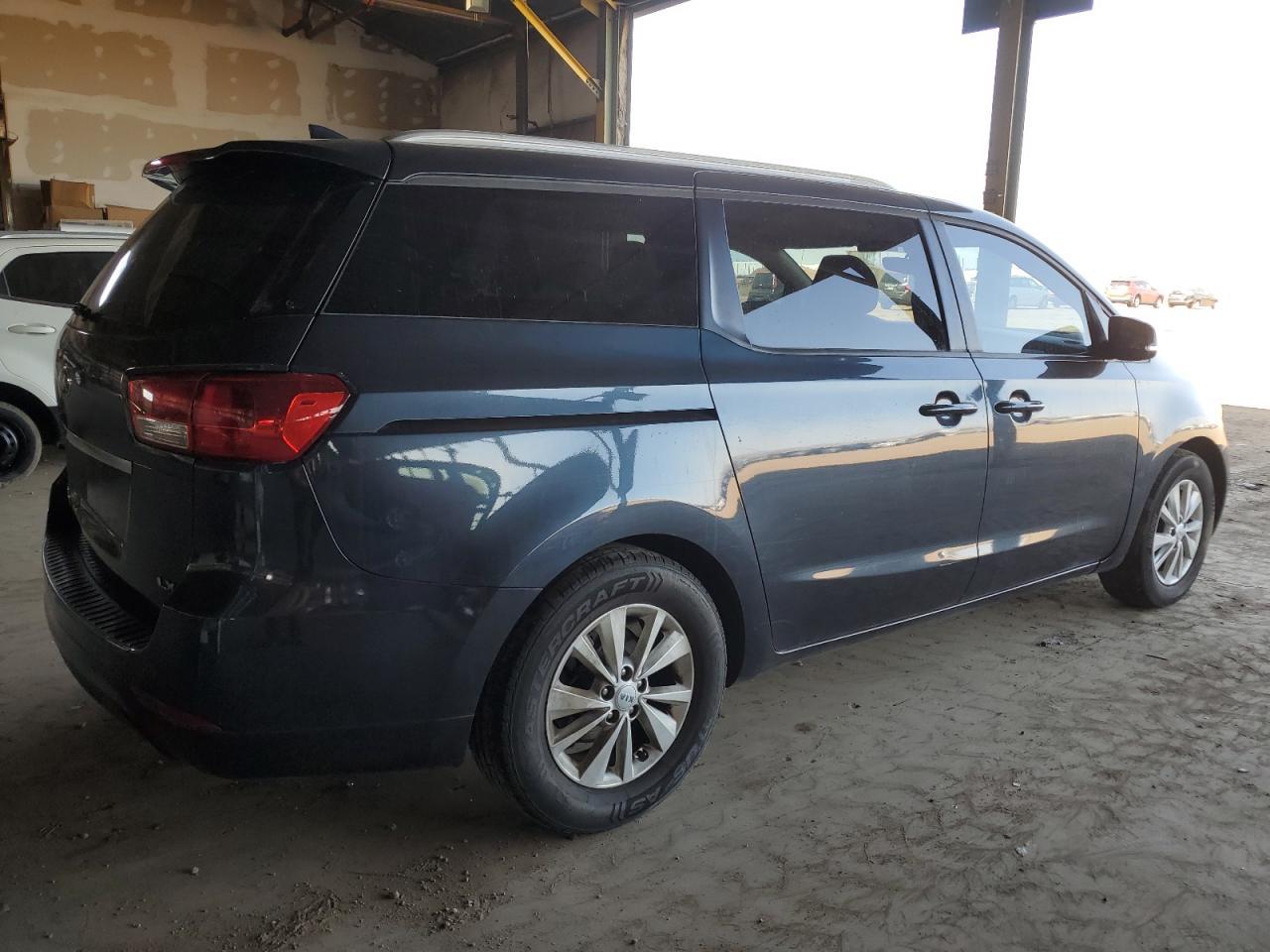 2016 Kia Sedona Lx - Фото 3