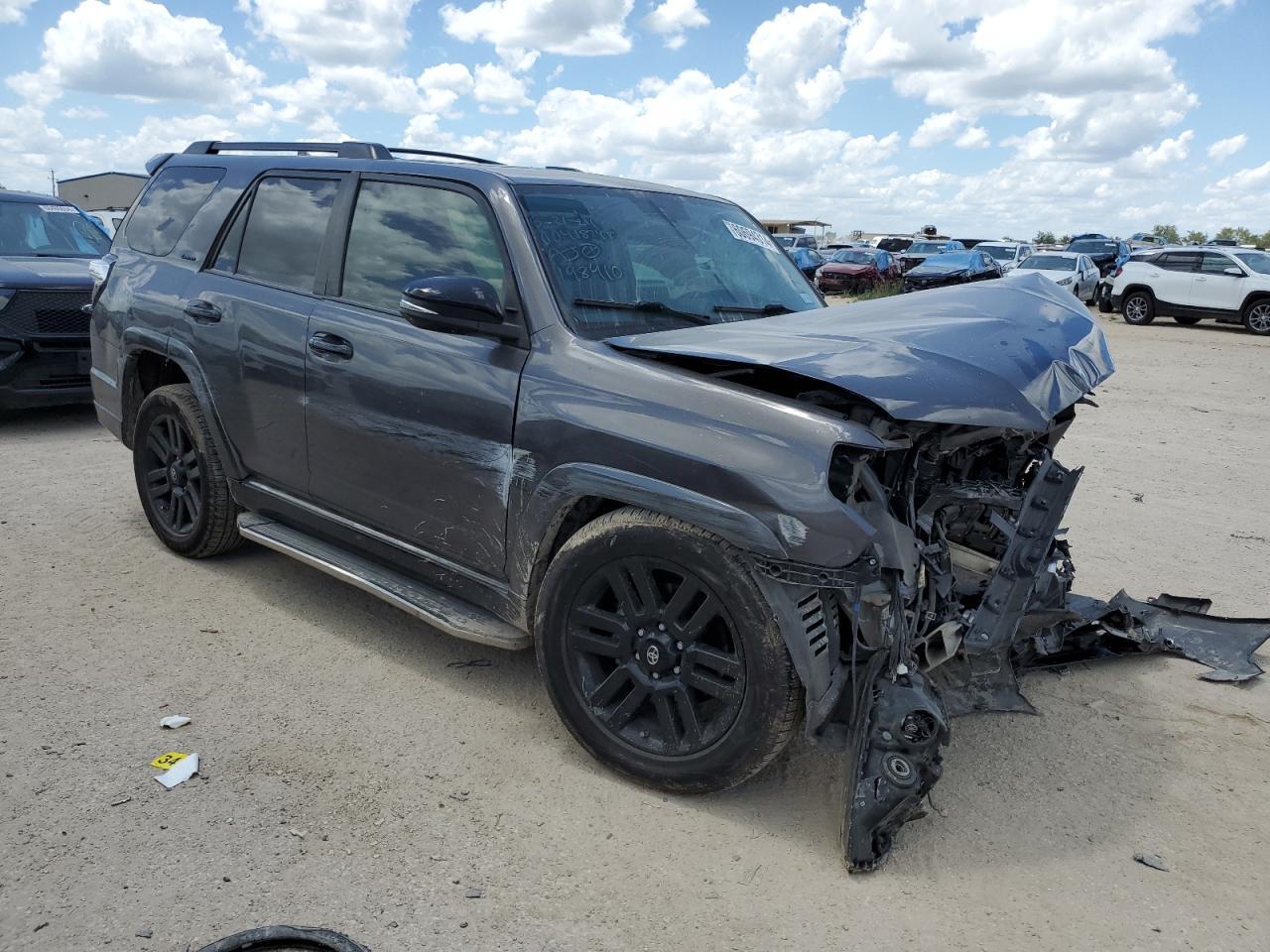 2019 Toyota 4Runner Sr5 - Image 4