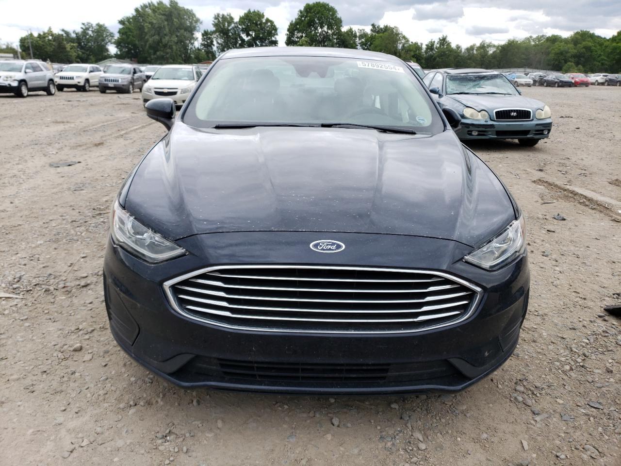2020 Ford Fusion Se - Фото 5