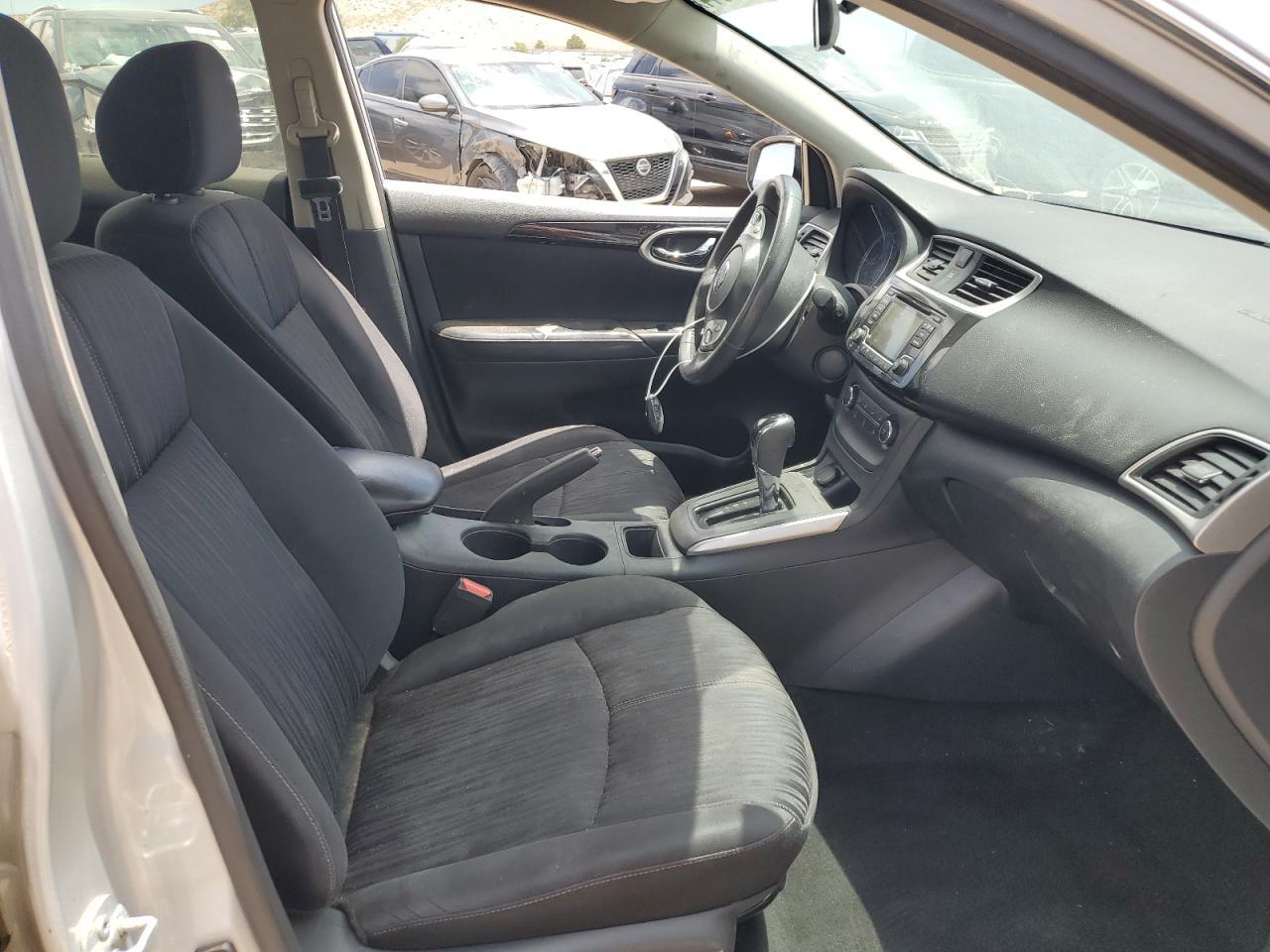 2016 Nissan Sentra S - Image 5
