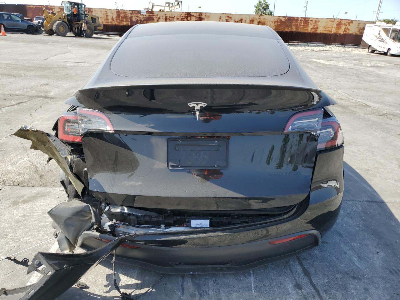 2022 Tesla Model Y - Image 6