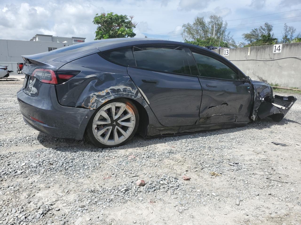 2022 Tesla Model 3 - Фото 3