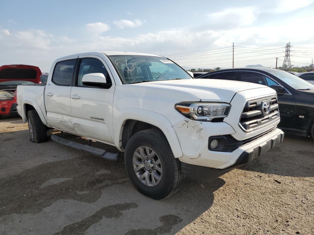 2017 Toyota Tacoma Double Cab - Image 4