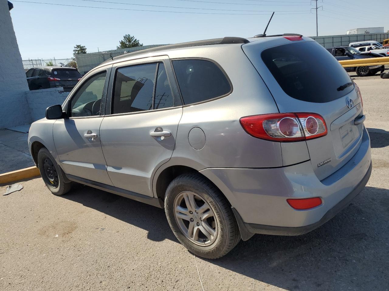 2010 Hyundai Santa Fe Gls - Image 2