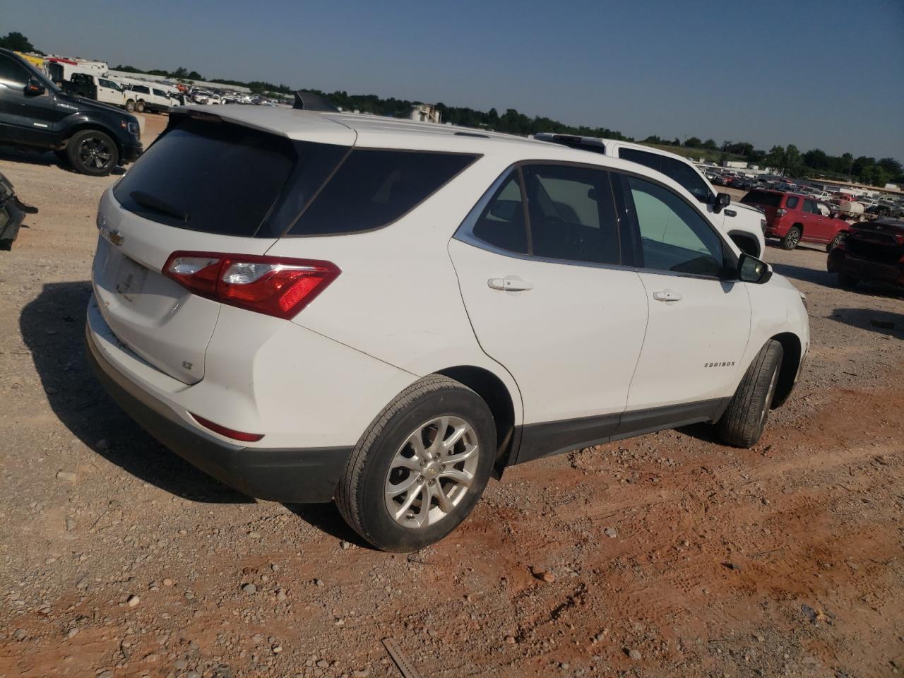 2018 Chevrolet Equinox Lt - Image 3