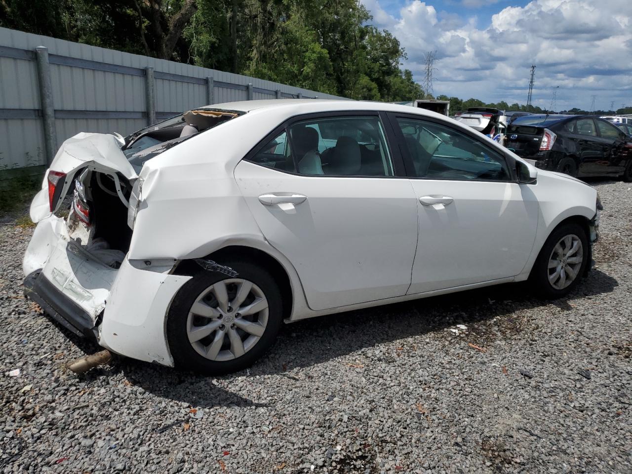 2015 Toyota Corolla L - Image 3