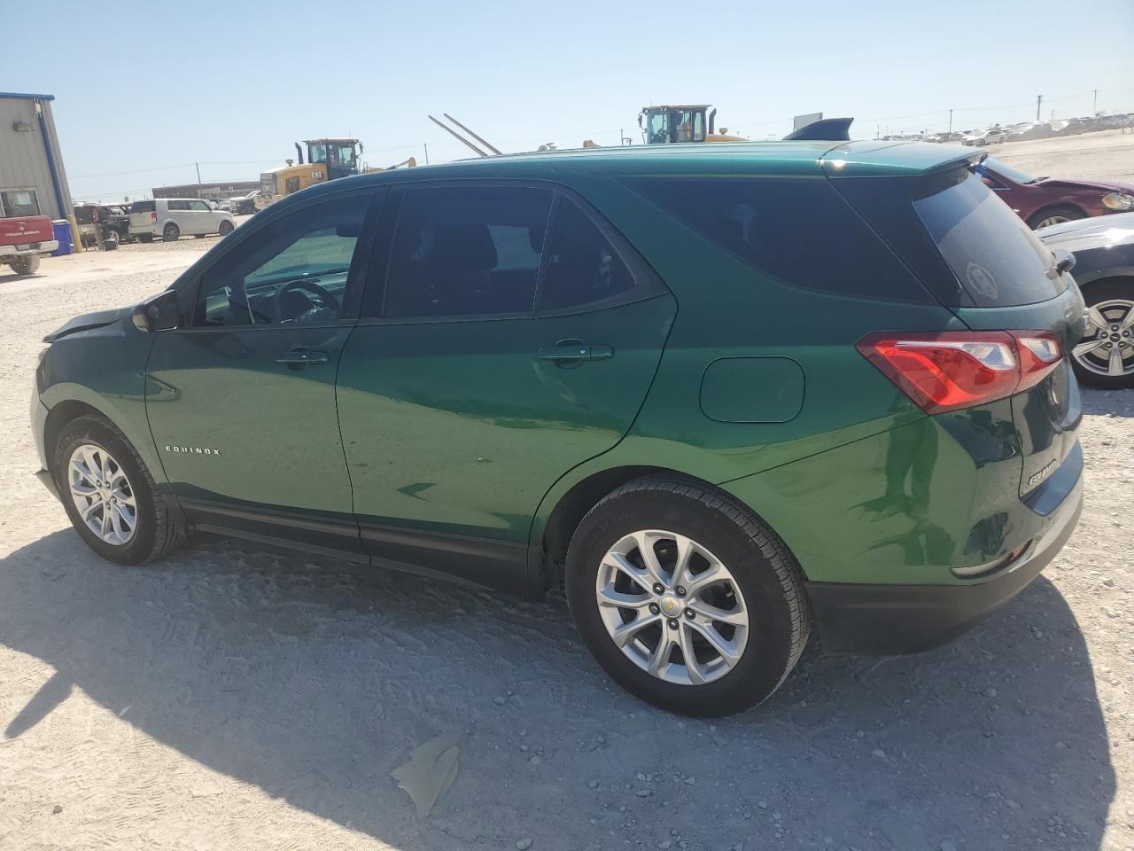 2018 Chevrolet Equinox Ls - Фото 2