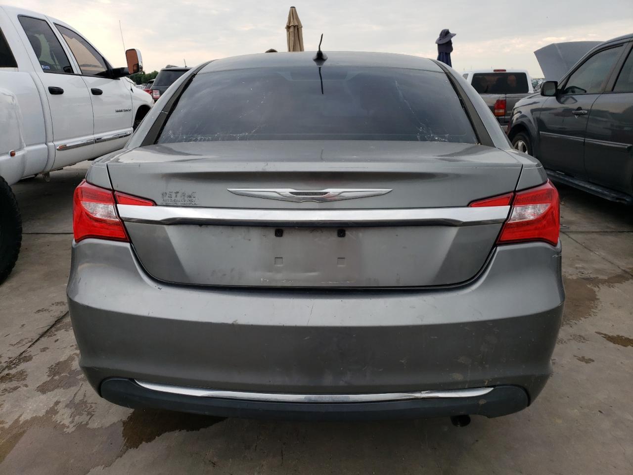 2013 Chrysler 200 Lx - Фото 6