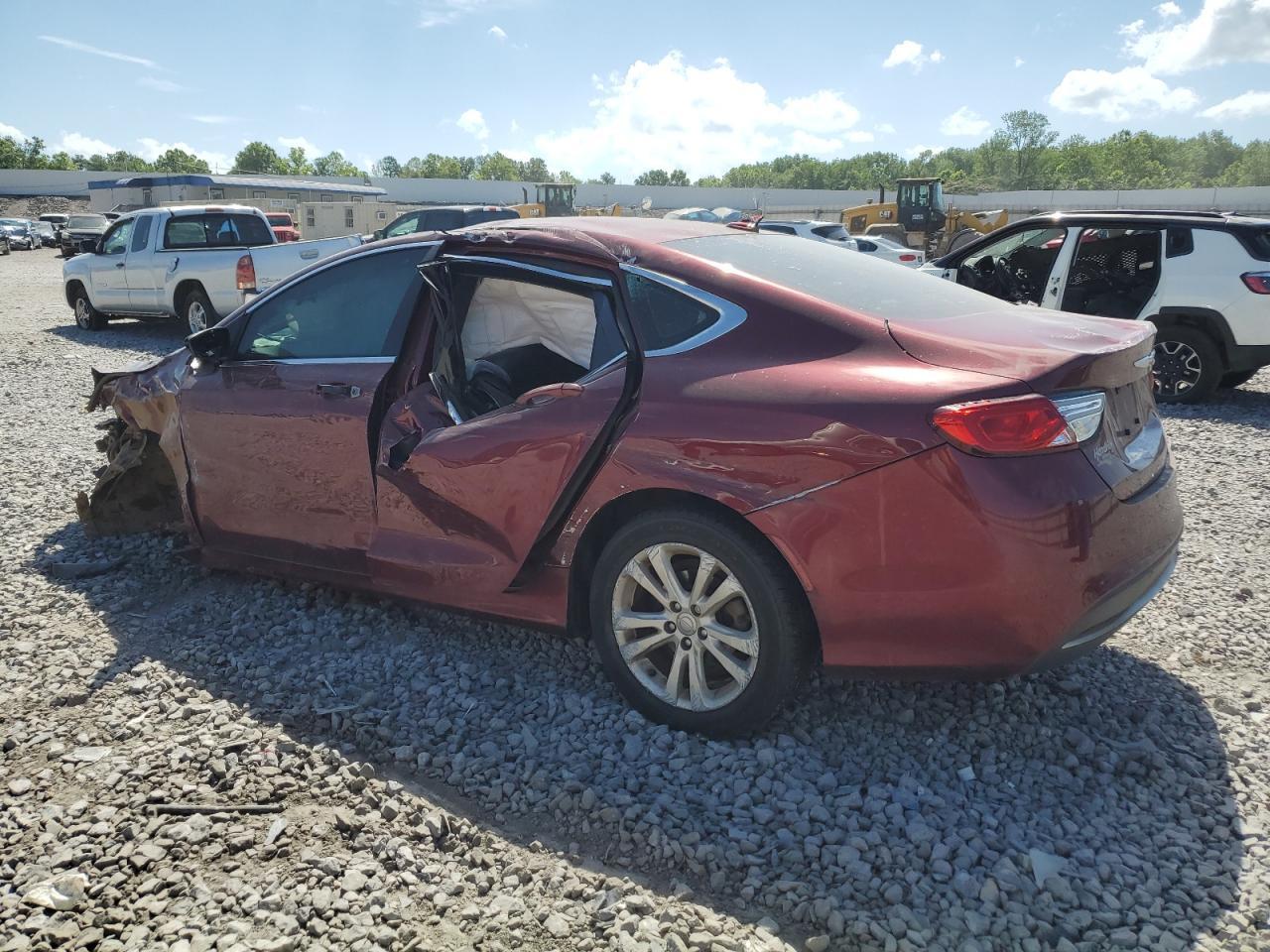 2017 Chrysler 200 Limited - Фото 2