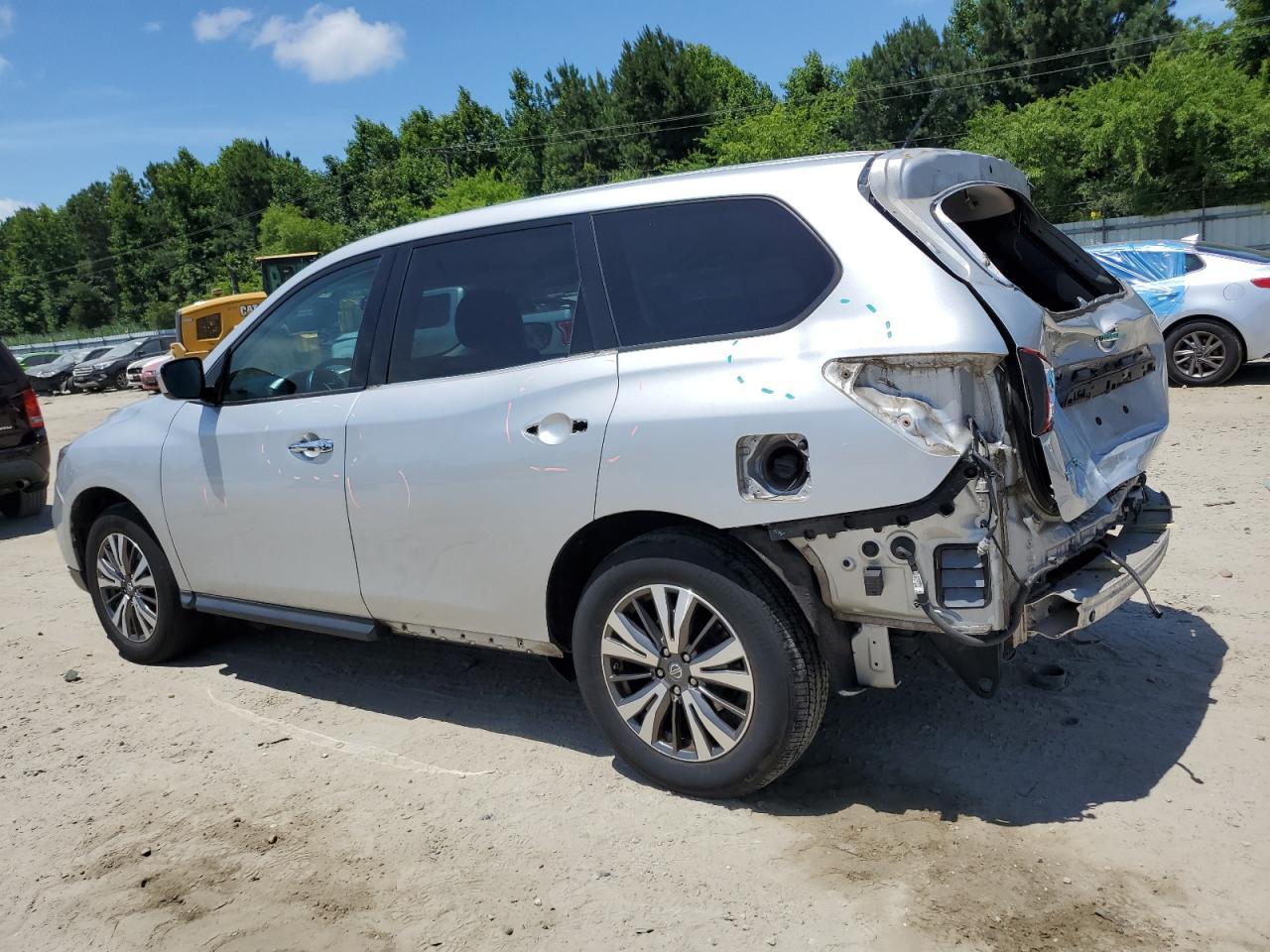 2017 Nissan Pathfinder S - Фото 2