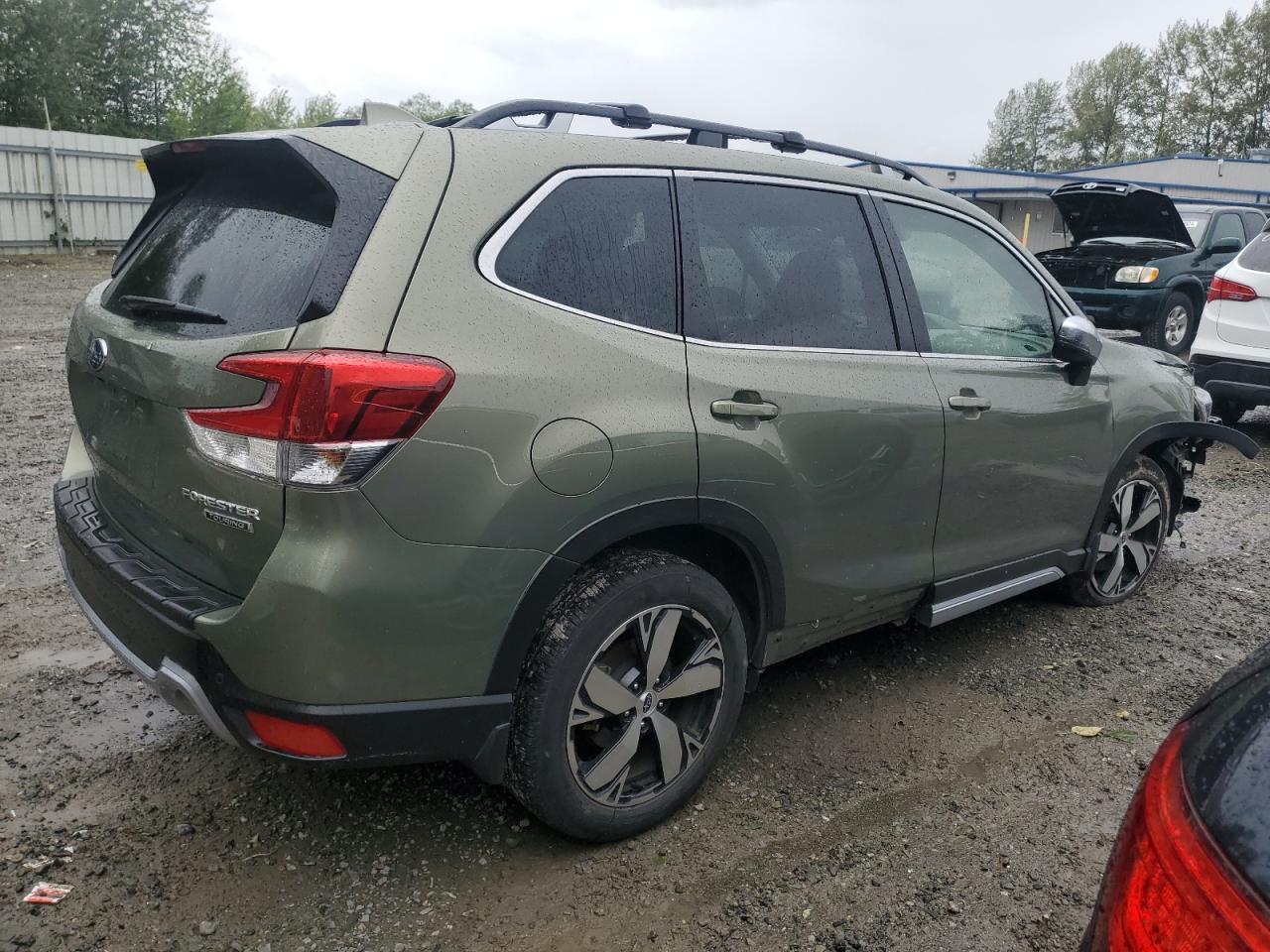 2021 Subaru Forester Touring - Фото 3