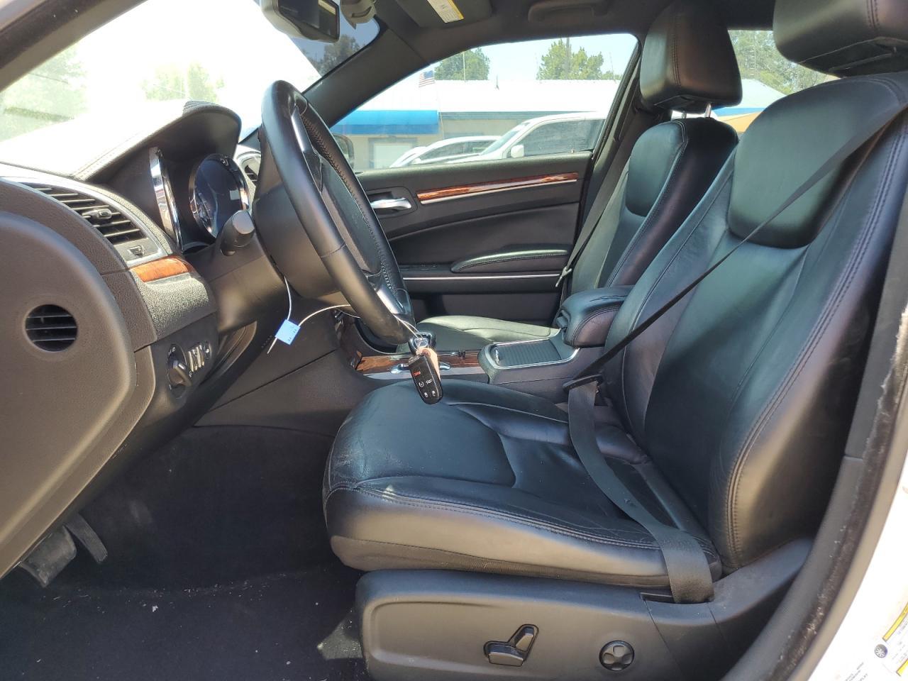 2012 Chrysler 300 Limited - Фото 7