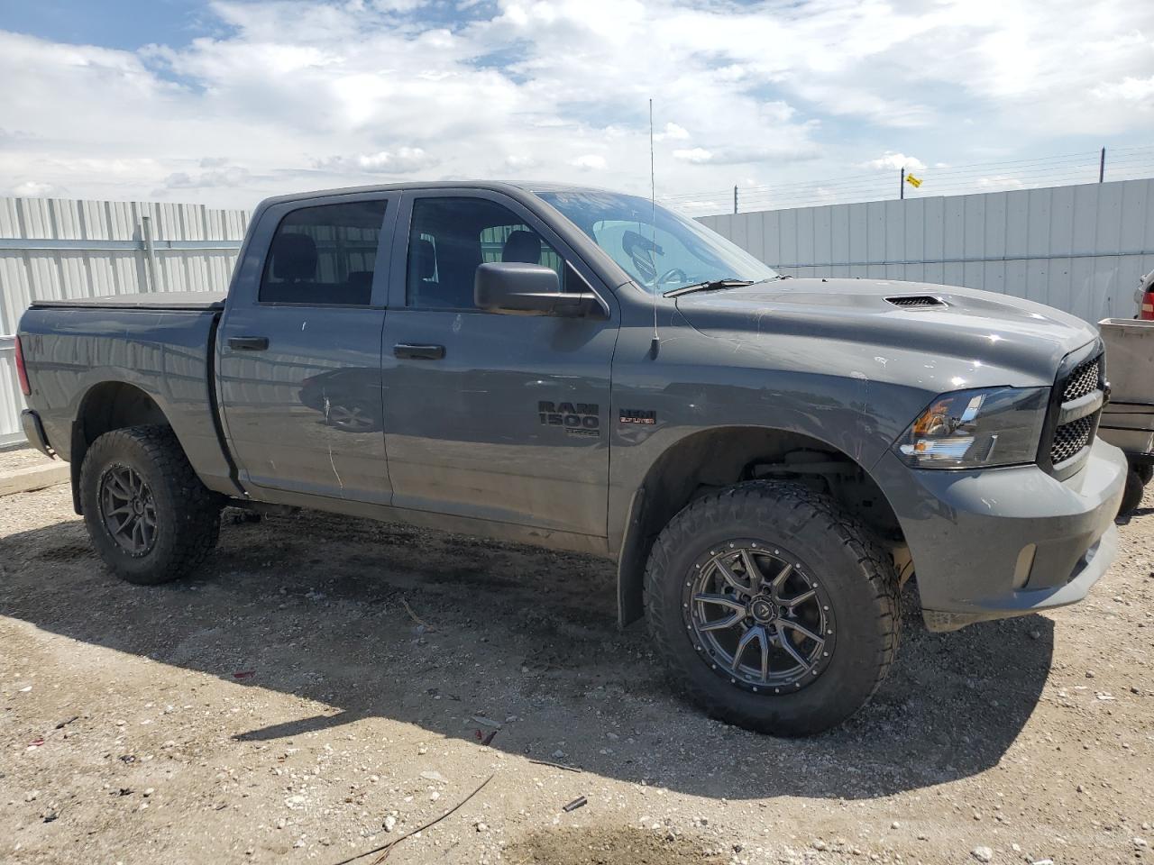 2022 Ram 1500 Classic Tradesman - Фото 4