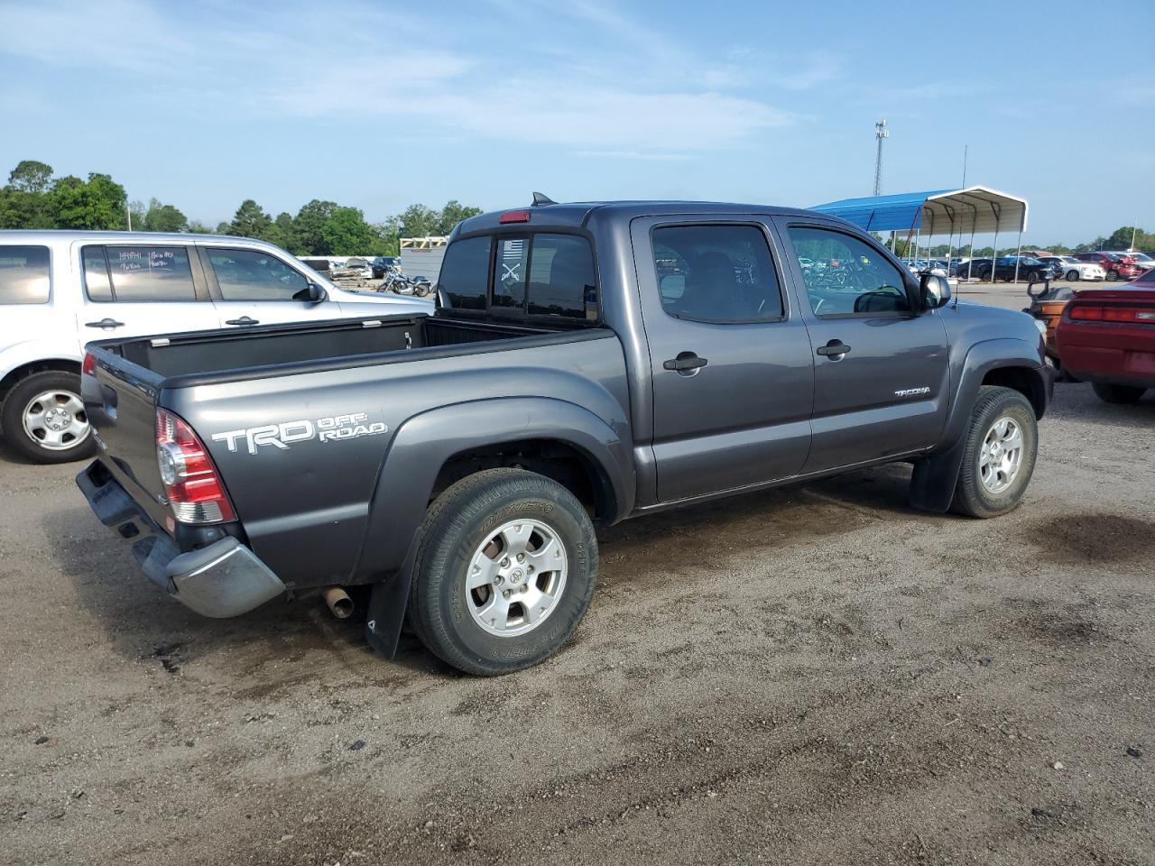 2014 Toyota Tacoma Double Cab - Image 3