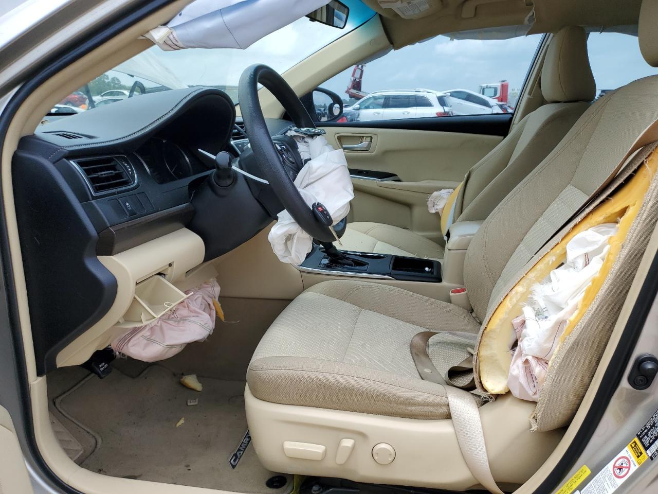 2016 Toyota Camry Le - Фото 7