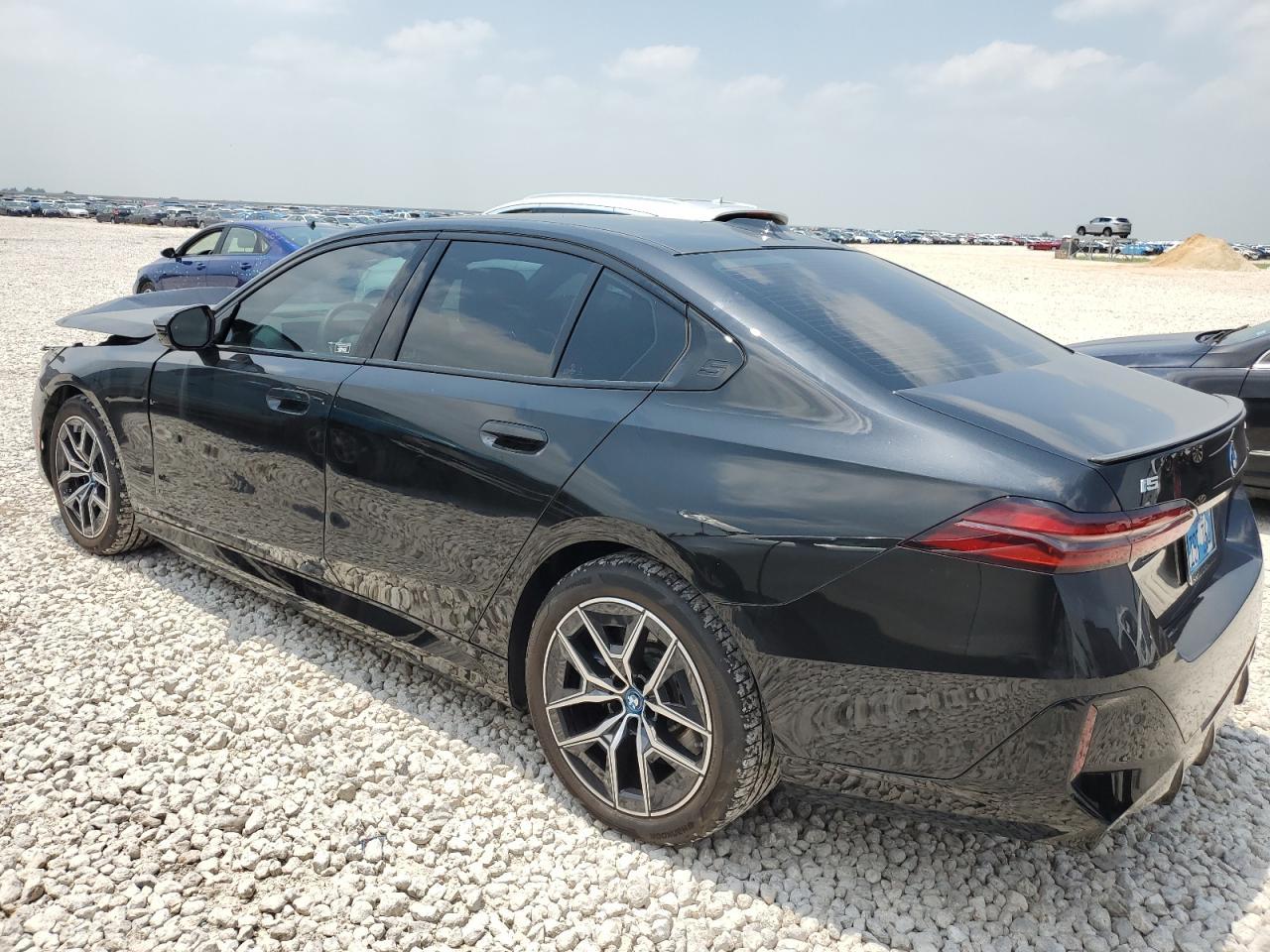2024 BMW I5 M60 - Фото 2