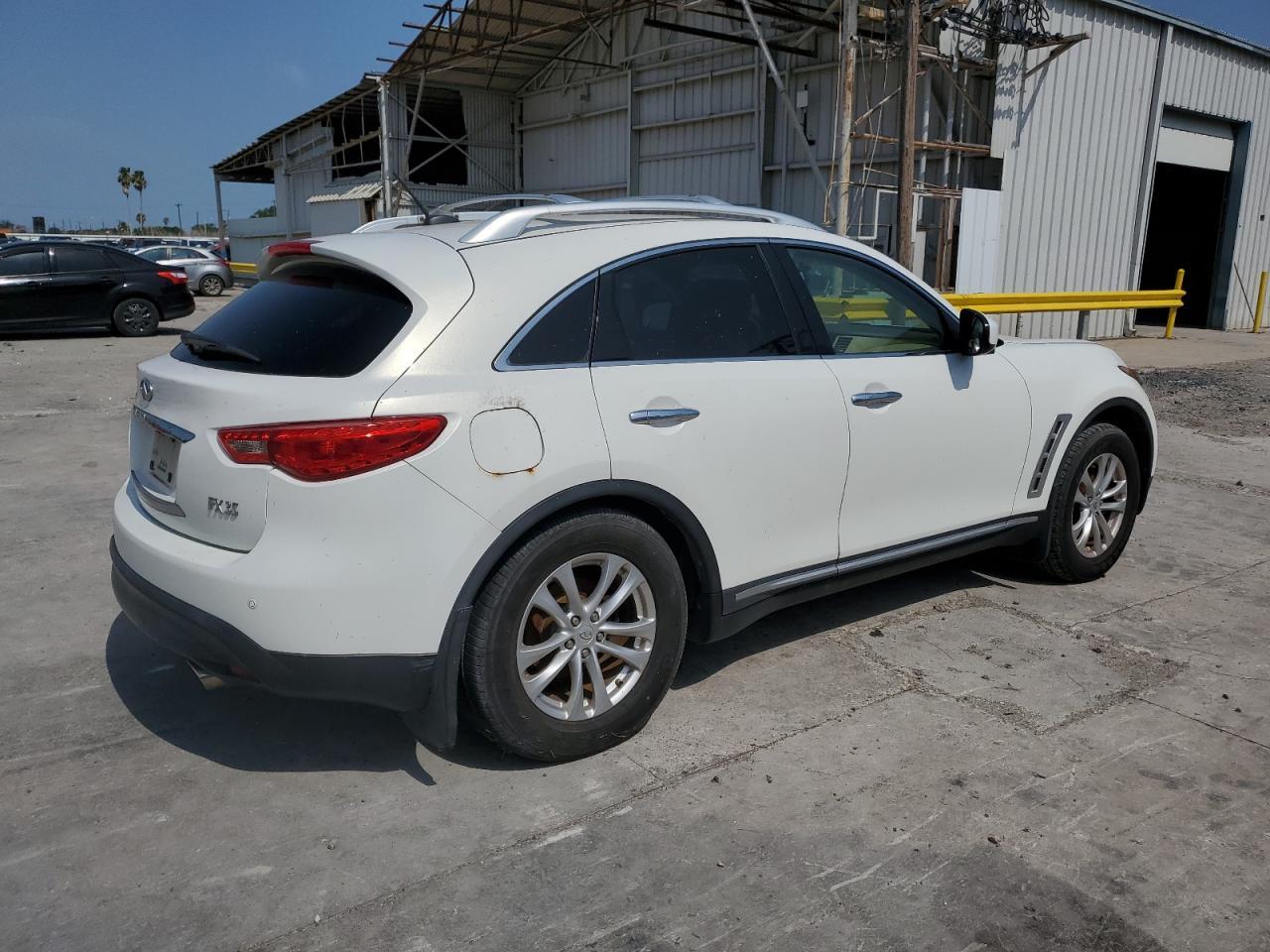 2009 Infiniti Fx35 - Image 3