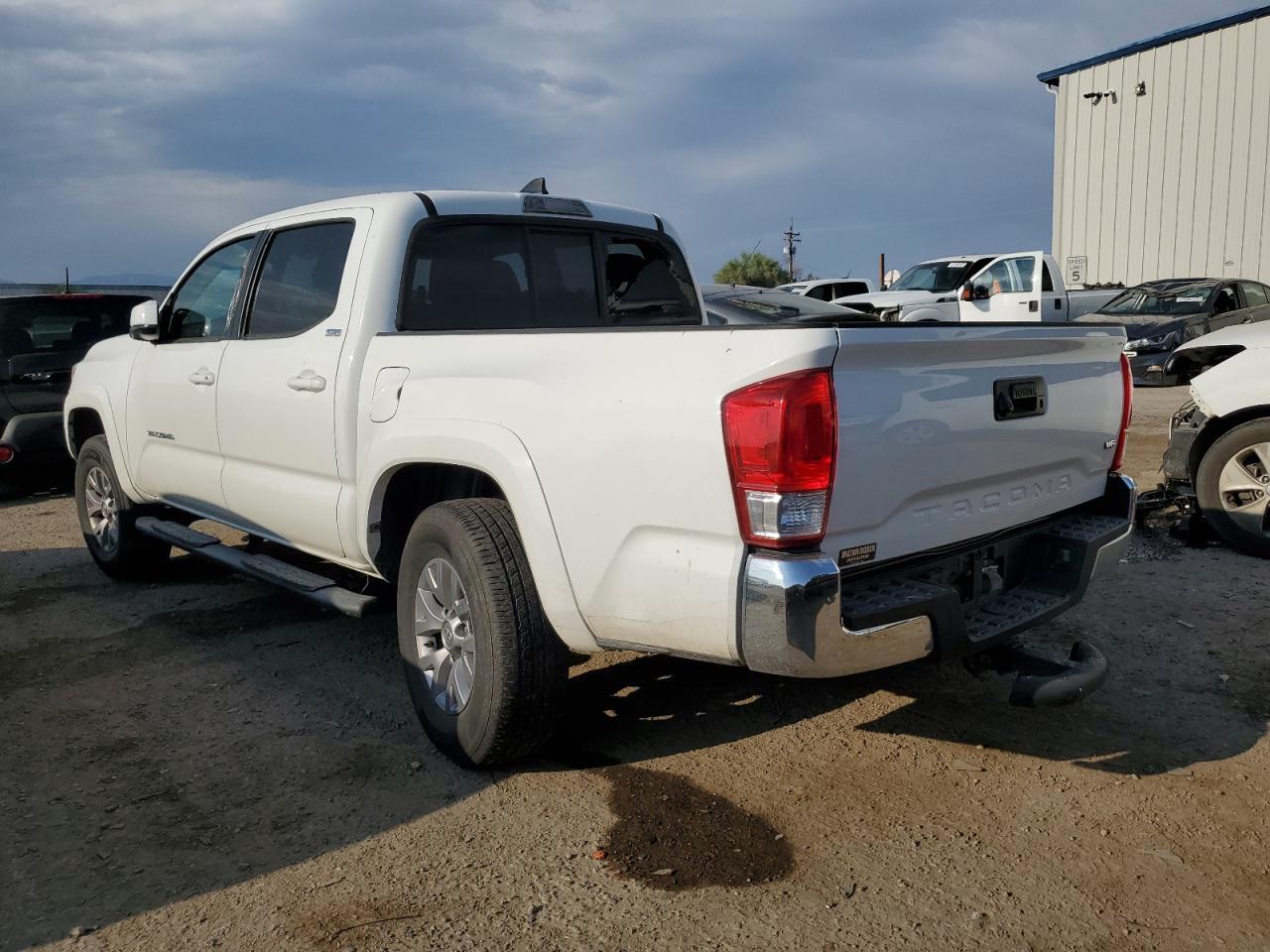 2017 Toyota Tacoma Double Cab - Image 2