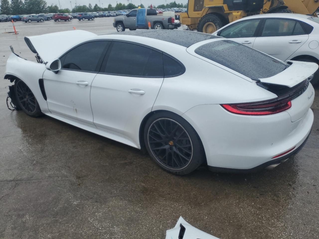 2017 Porsche Panamera 4S - Фото 2