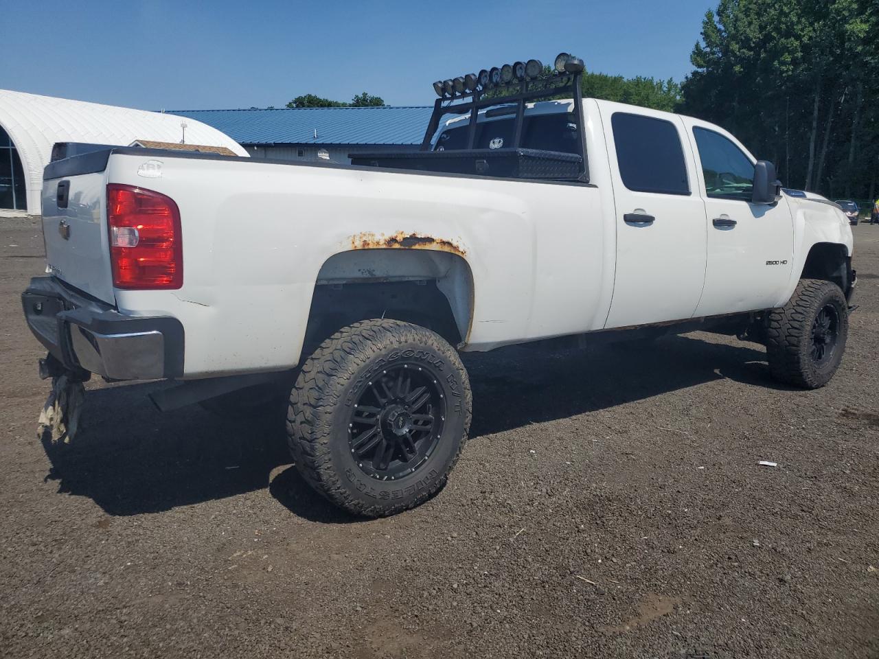 2011 Chevrolet Silverado K2500 Heavy Duty - Фото 3