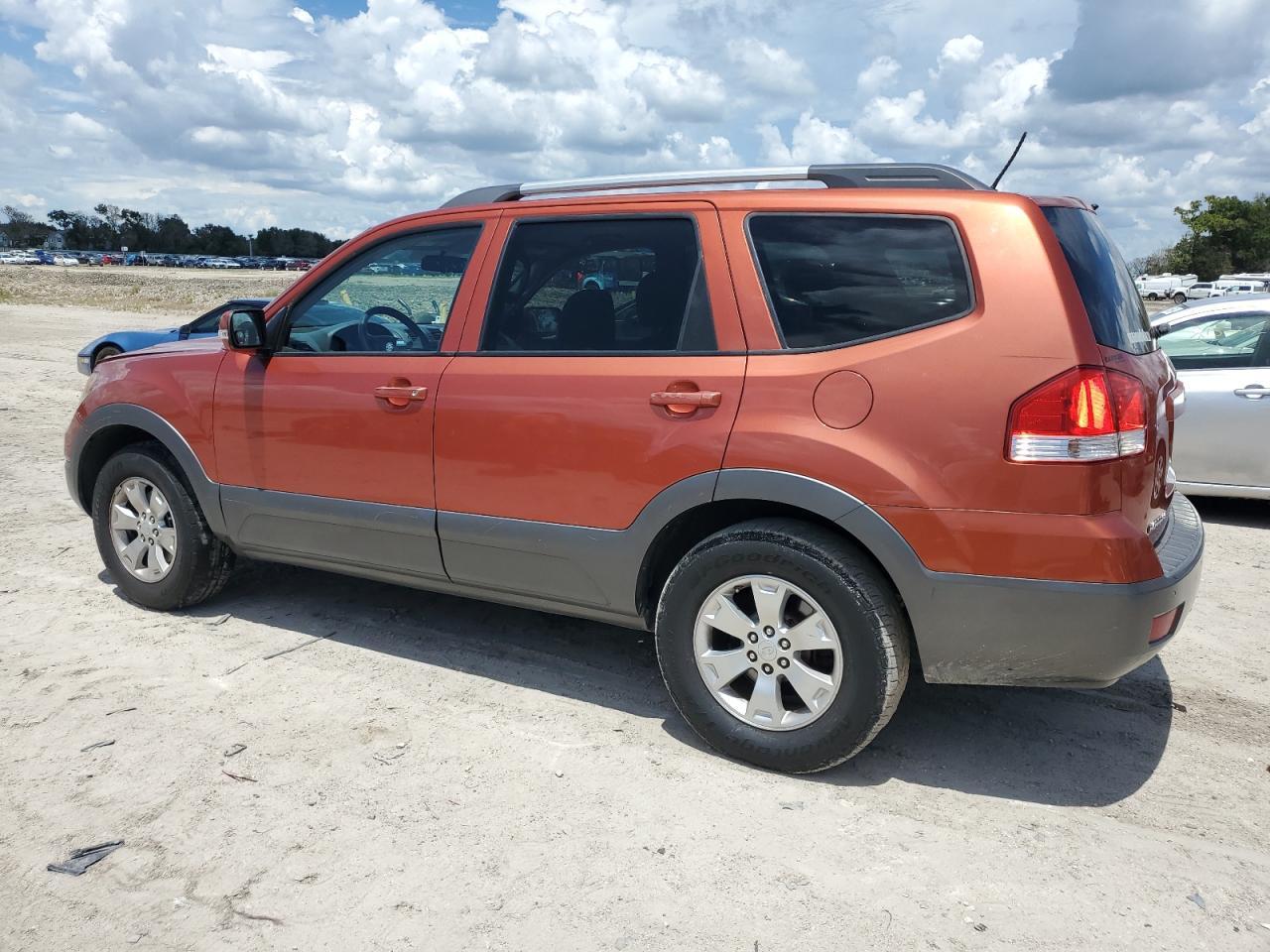 2009 Kia Borrego Lx - Image 2