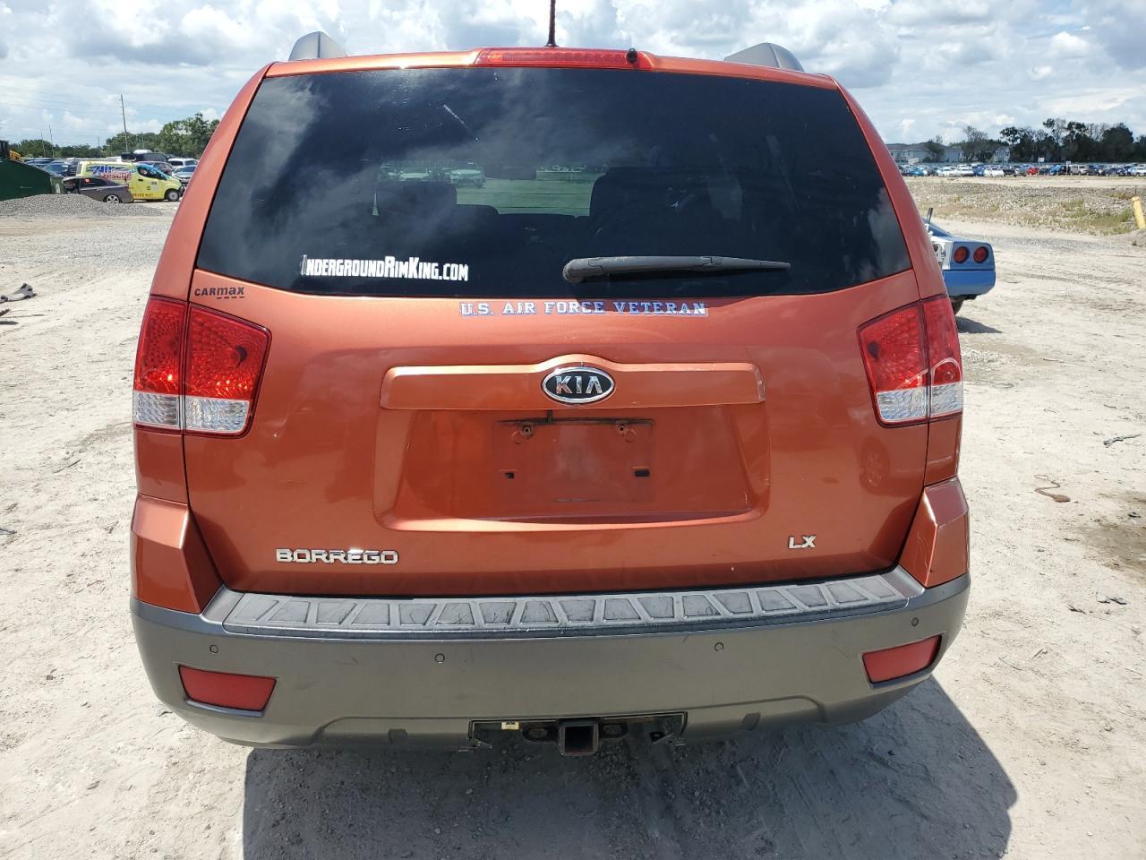 2009 Kia Borrego Lx - Image 6
