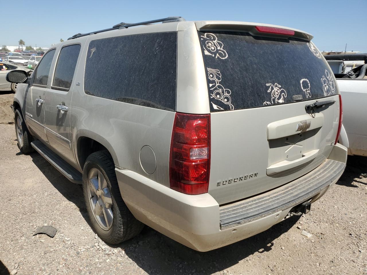 2009 Chevrolet Suburban C1500 Ltz - Image 2
