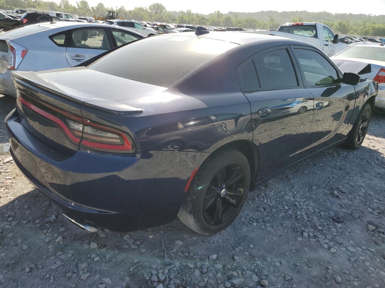 2015 Dodge Charger Sxt - Image 3
