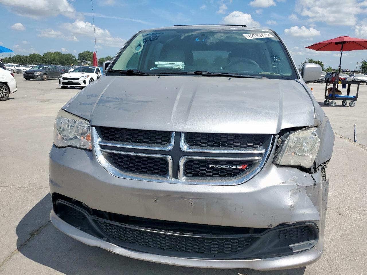 2016 Dodge Grand Caravan Sxt - Image 5