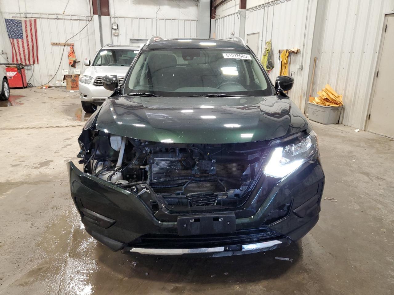 2019 Nissan Rogue S - Фото 5