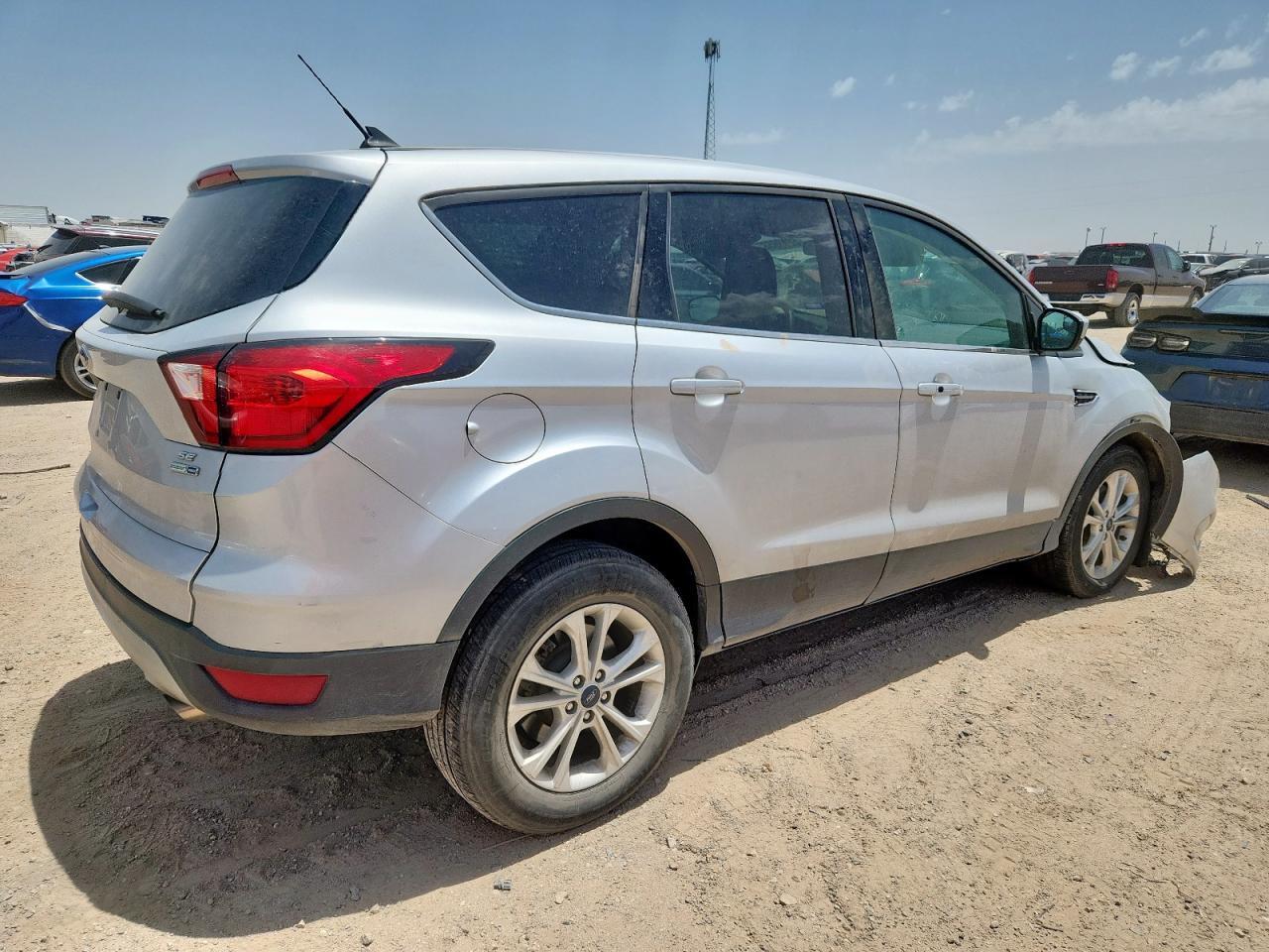 2019 Ford Escape Se - Фото 3