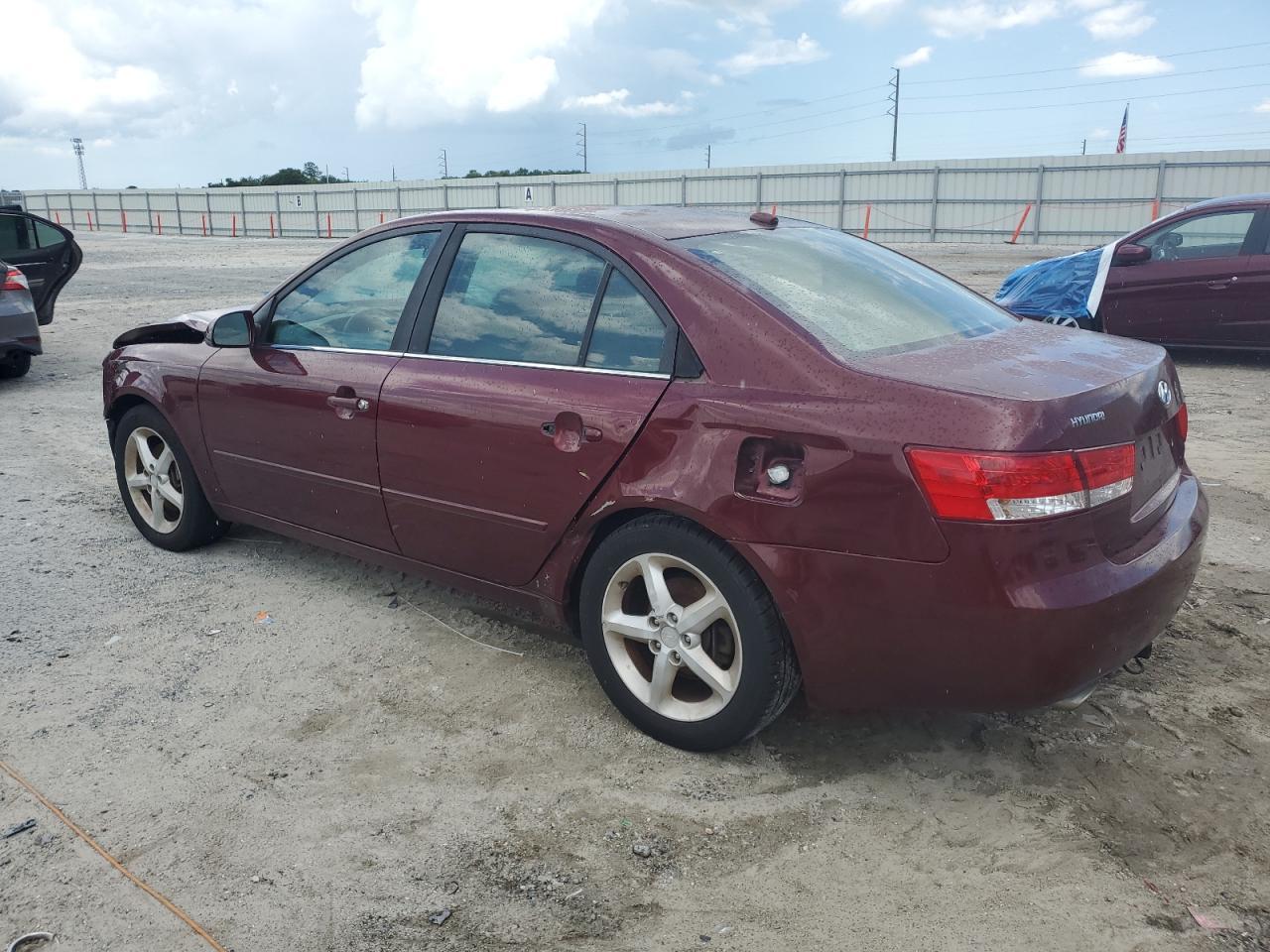 2007 Hyundai Sonata Se - Image 2