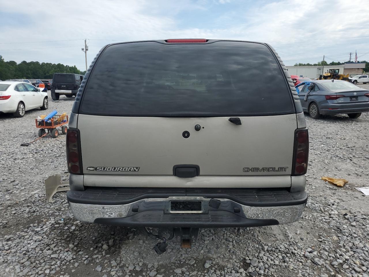 2002 Chevrolet Suburban - Image 6