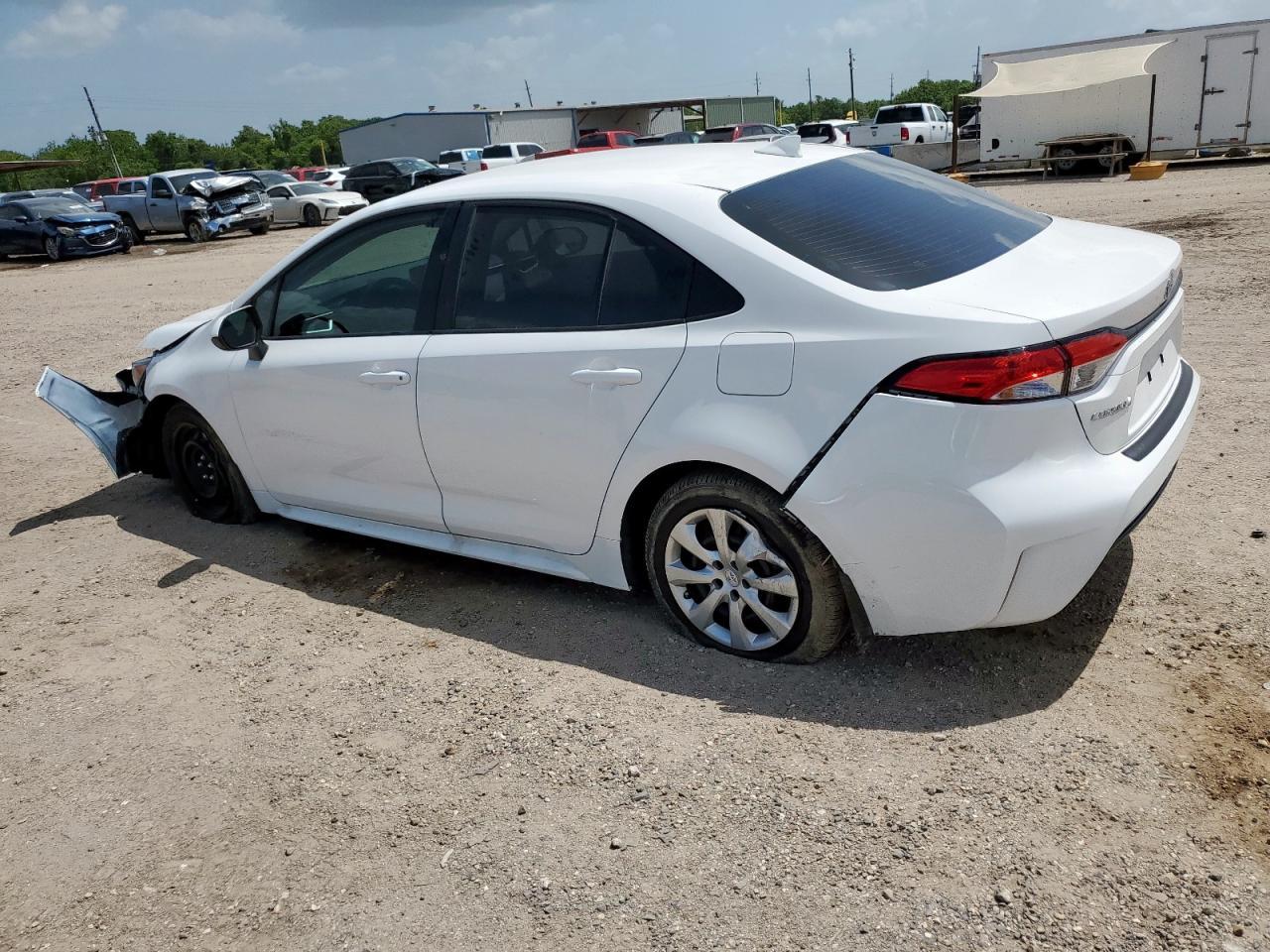 2025 Toyota Corolla Le - Фото 2
