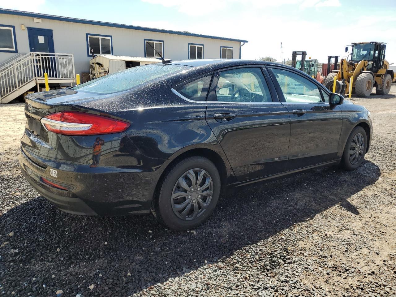 2019 Ford Fusion - Image 3