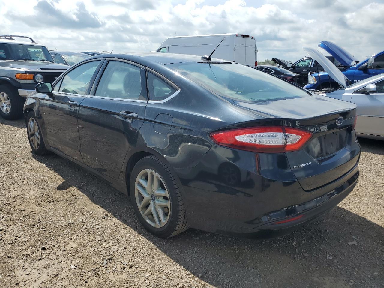 2016 Ford Fusion Se - Image 2