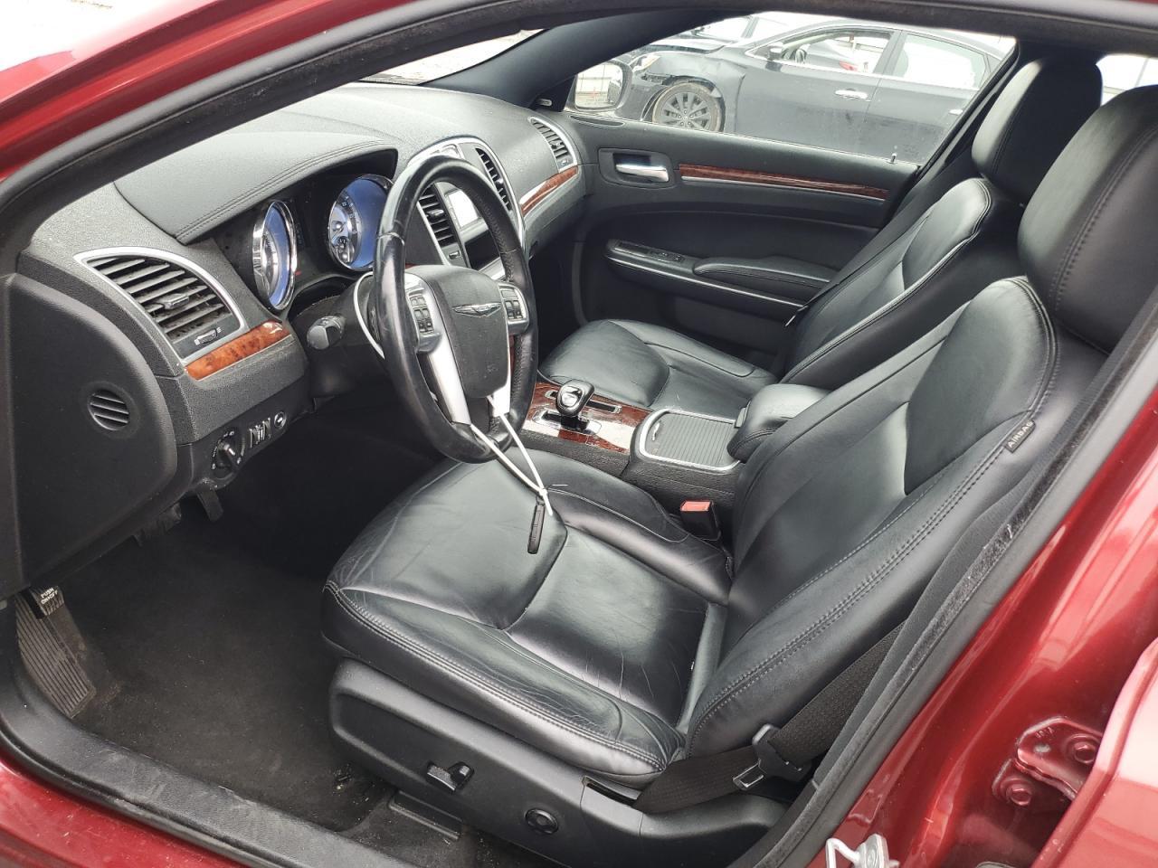 2012 Chrysler 300 Limited - Фото 7