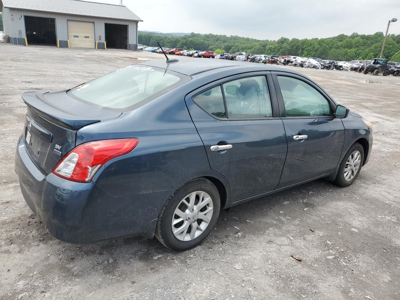 2017 Nissan Versa S - Image 3