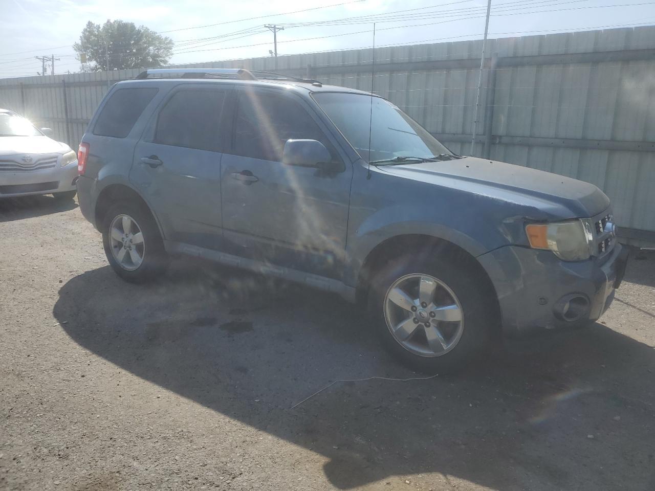 2010 Ford Escape Limited - Фото 4