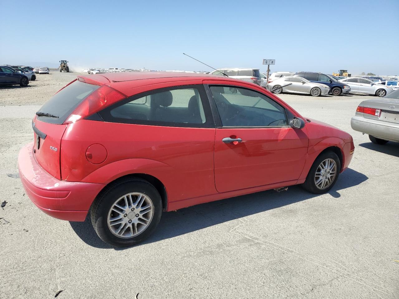 2006 Ford Focus Zx3 - Фото 3