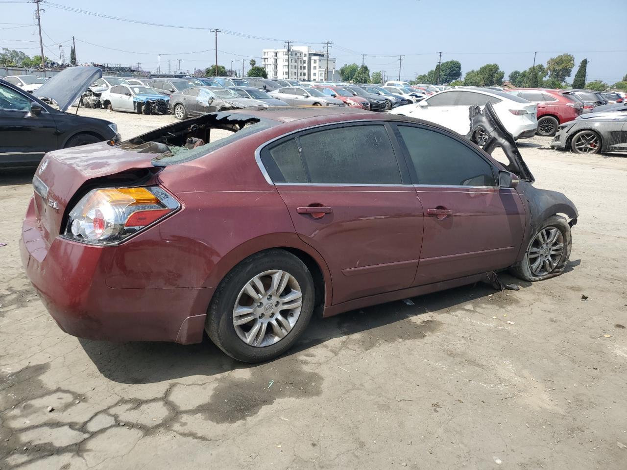 2012 Nissan Altima Base - Фото 3