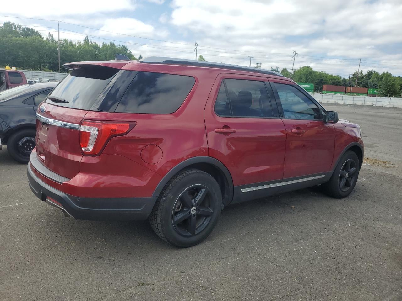 2018 Ford Explorer Xlt - Фото 3