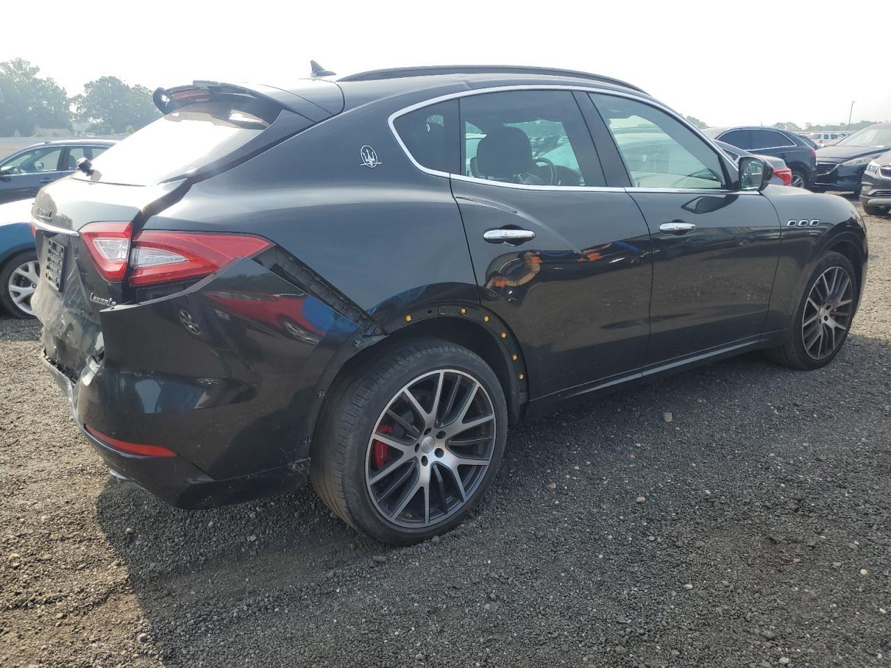 2017 Maserati Levante S Sport - Фото 3