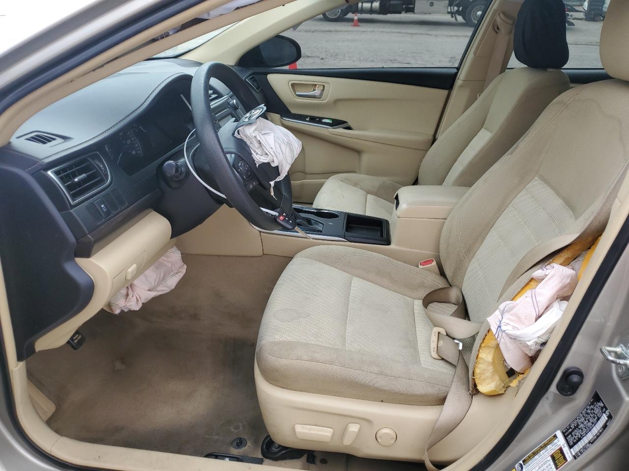 2015 Toyota Camry Le - Image 7