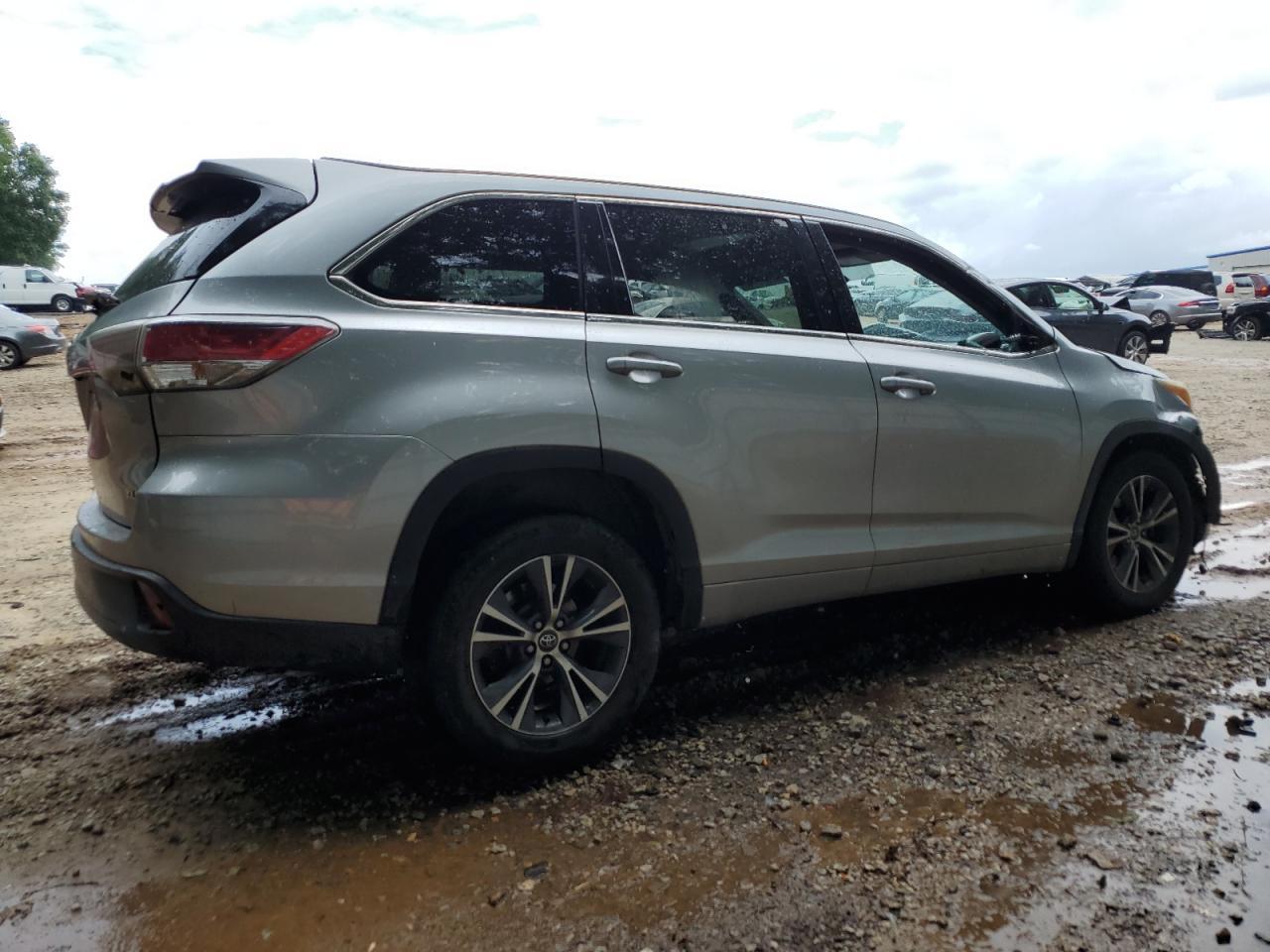 2016 Toyota Highlander Xle - Фото 3