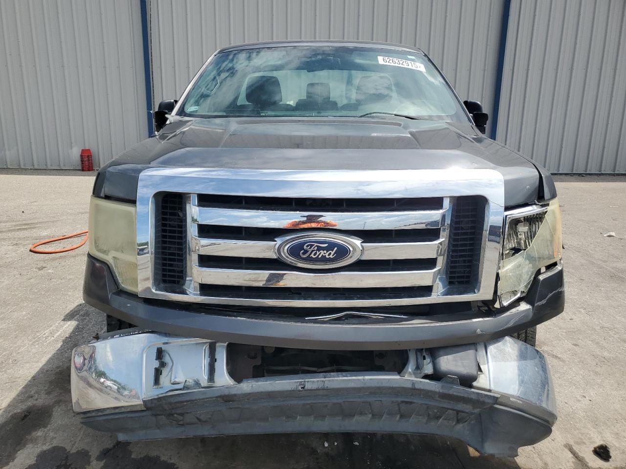2011 Ford F150 - Image 5