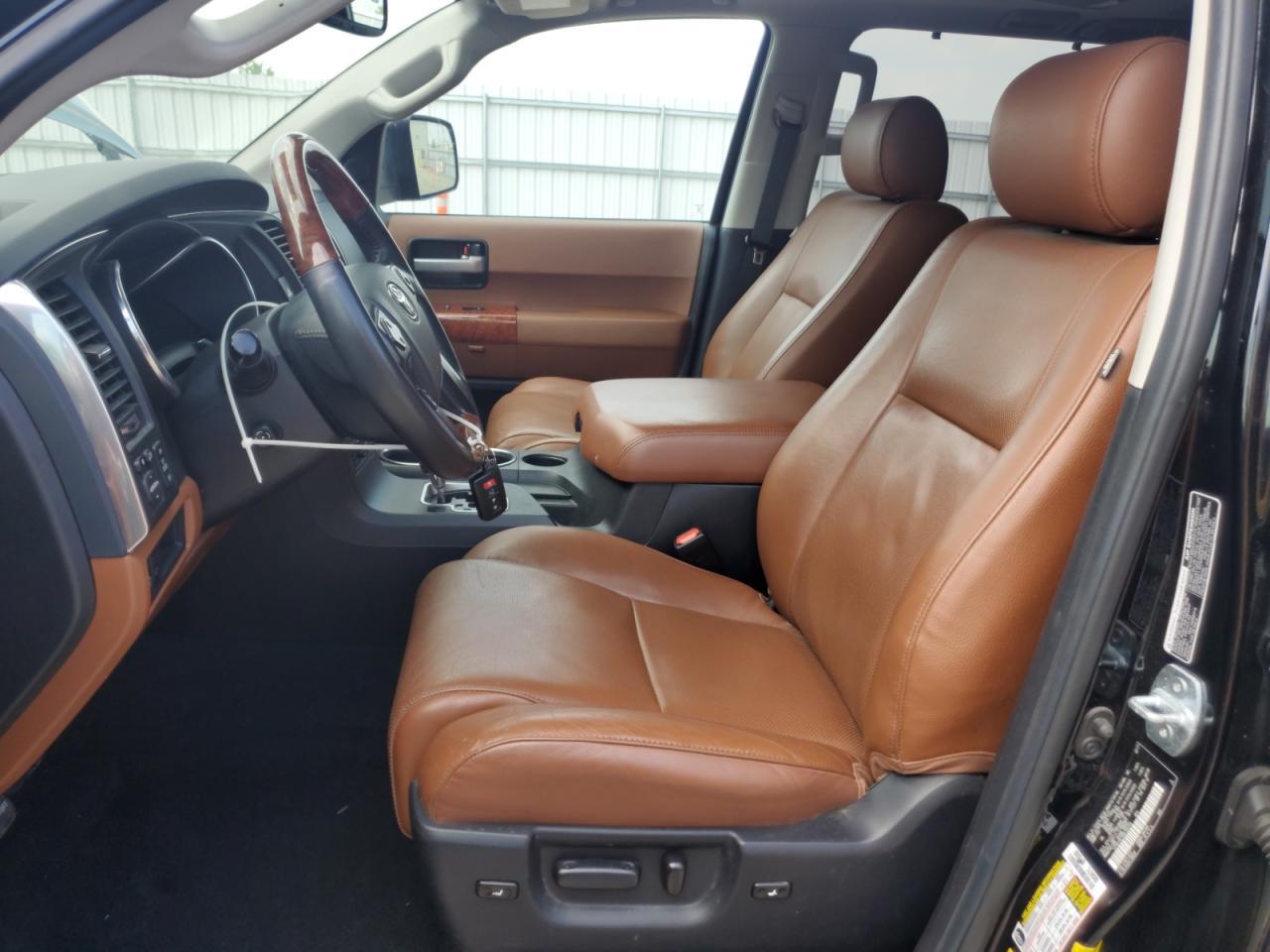 2021 Toyota Sequoia Platinum - Фото 7